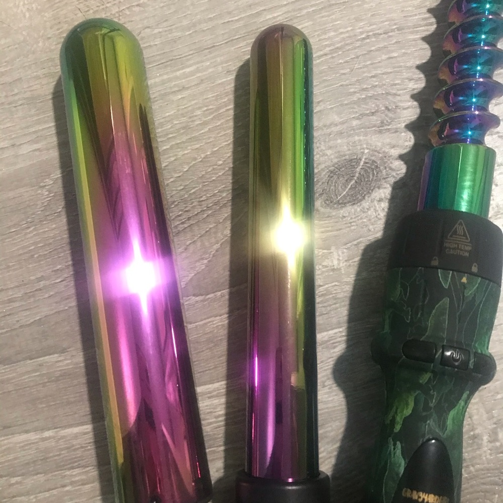 Grav3yardgirl curling wand set